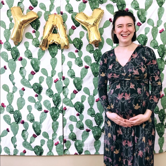 Floral Maternity Dress with Slit - Picture 6 of 6